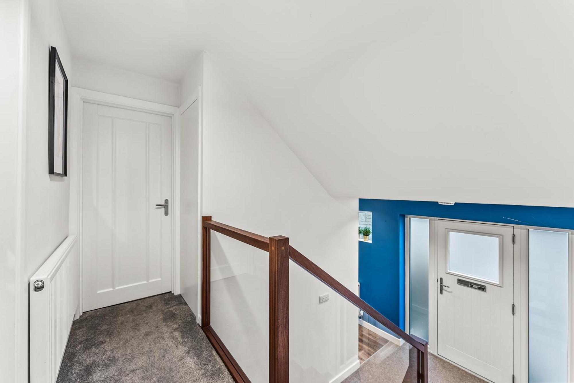 Elegant Retreat In Cheltenham - Garden & Parking Included Exteriör bild